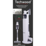 Upright vacuum cleaner with charging and cleaning station